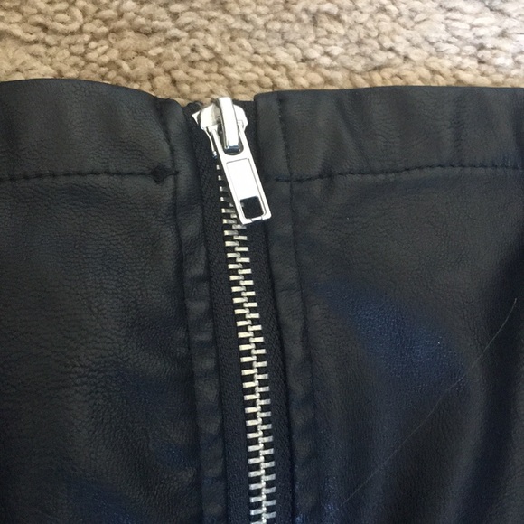 L H&M LEATHER DRESS - Picture 4 of 7